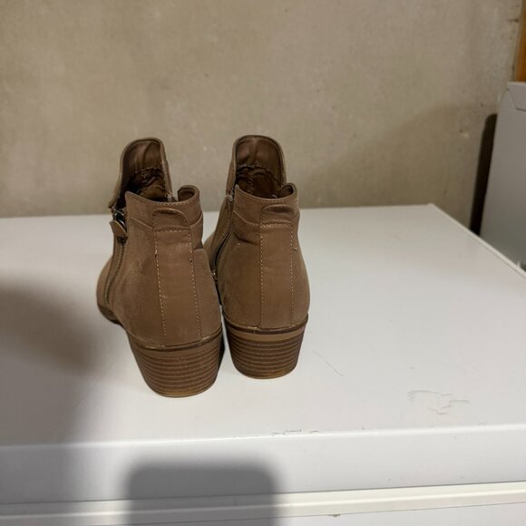 Mia Ankle Booties - Brown Size 9 - Picture 2 of 3